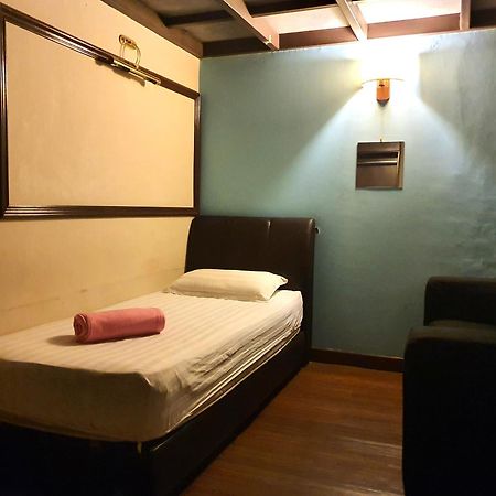 Travel Hub Highstreet Hostel กัวลาลัมเปอร์ ภายนอก รูปภาพ
