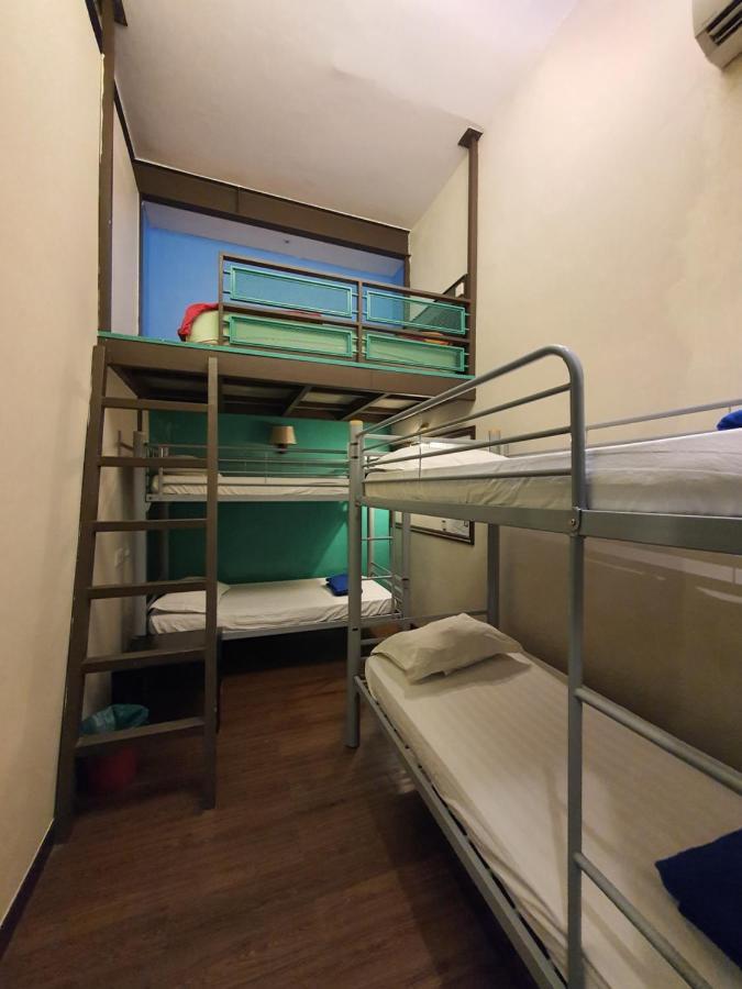 Travel Hub Highstreet Hostel กัวลาลัมเปอร์ ภายนอก รูปภาพ