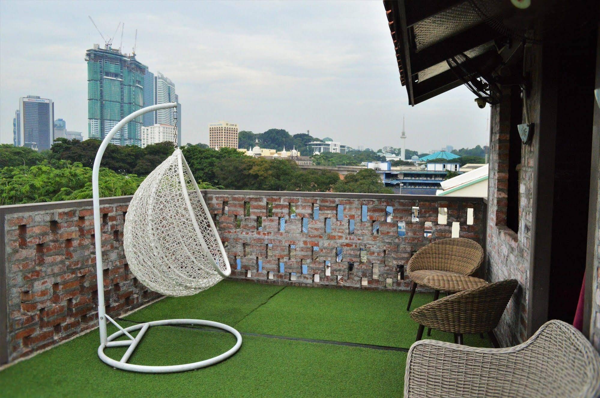 Travel Hub Highstreet Hostel กัวลาลัมเปอร์ ภายนอก รูปภาพ