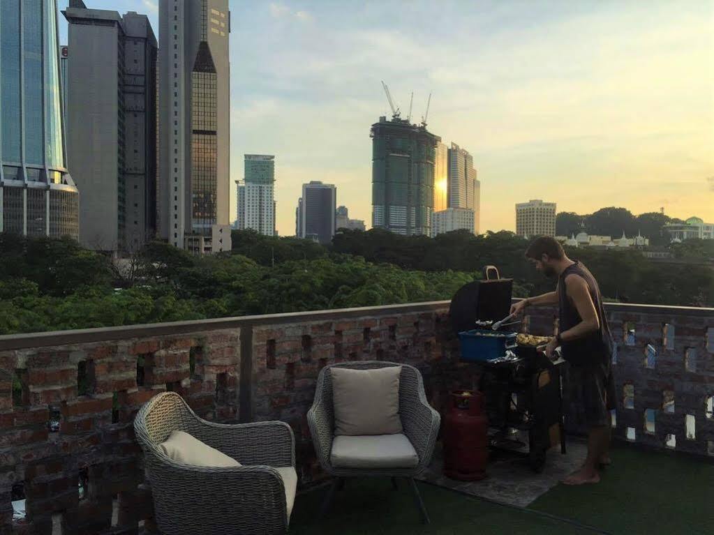 Travel Hub Highstreet Hostel กัวลาลัมเปอร์ ภายนอก รูปภาพ